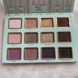 Too faced palette
